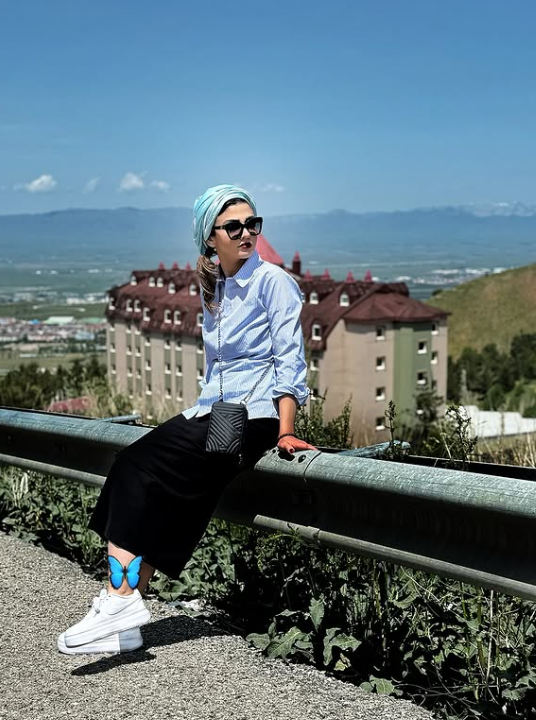 سیما خضرآبادی بازیگر سیما خضرآبادی بازیگر