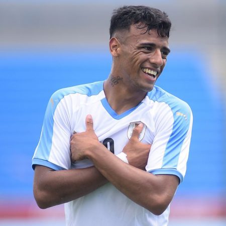 لوچیانو رودریگز درامد